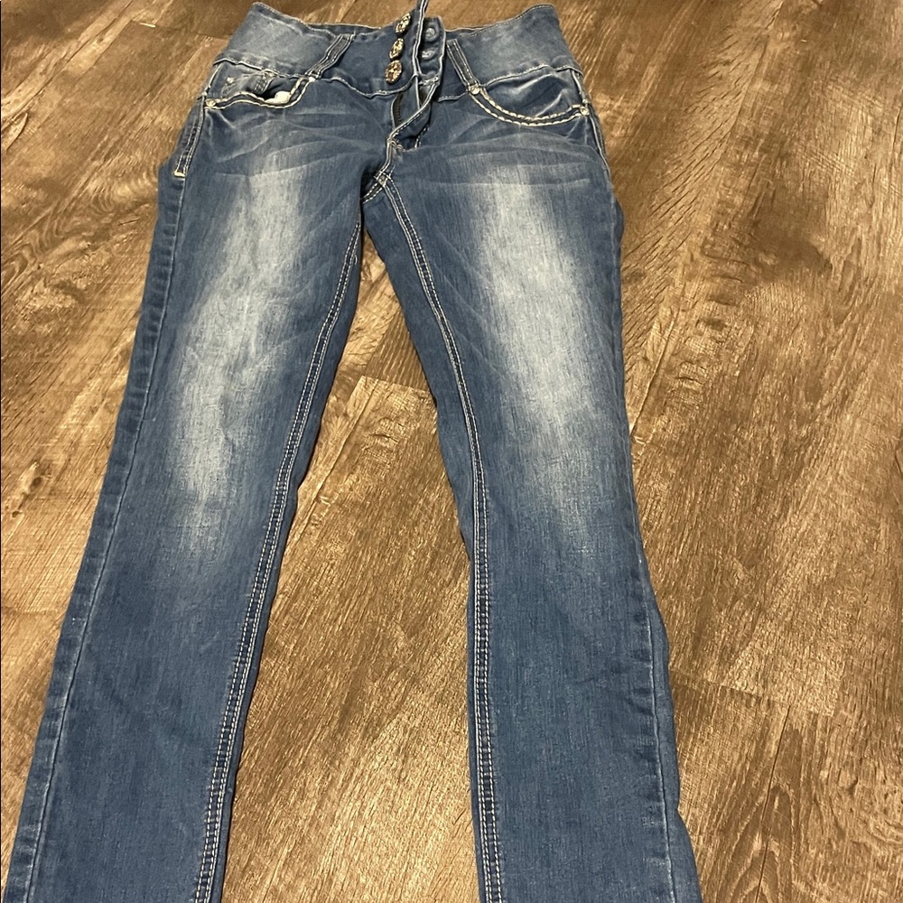 Women's Skinny Stretch Jeans in Distressed Blue